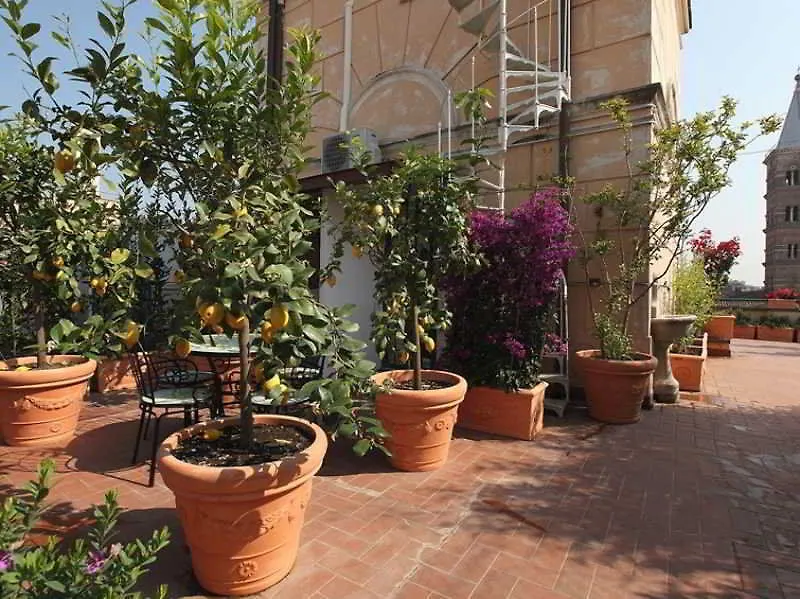 Quali sono i migliori hotel vicino a Colosseo? Roma 5*,  Italia